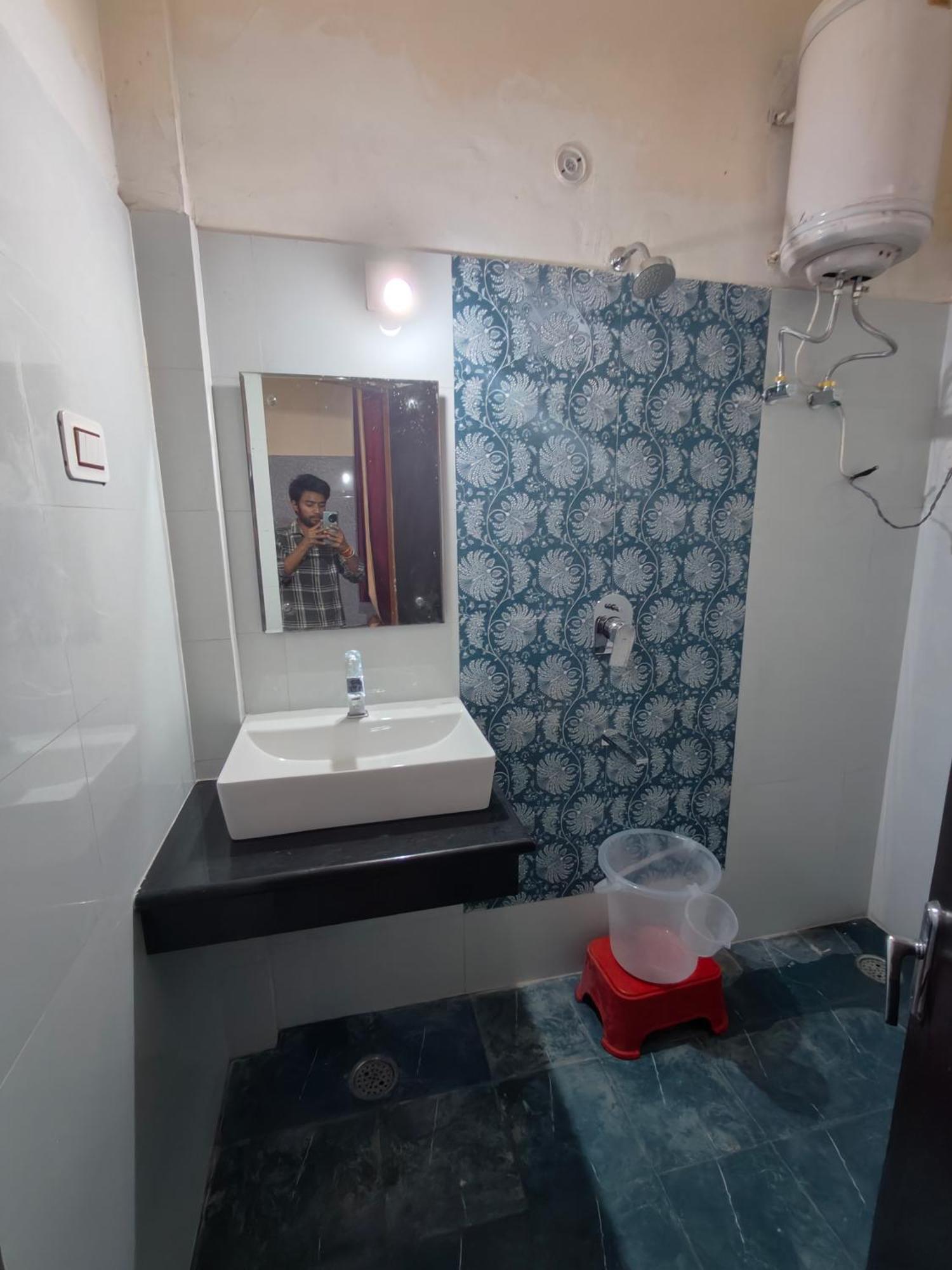 Aashirwad Hotel Катра Экстерьер фото